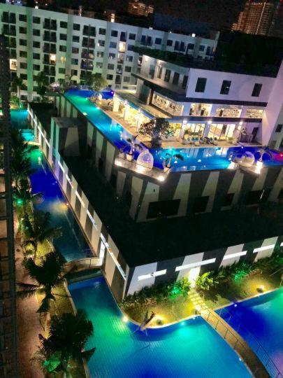 Arcadia Beach Resort By Dary Pattaya Bagian luar foto