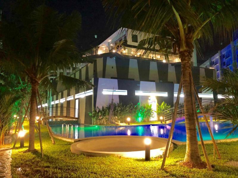 Arcadia Beach Resort By Dary Pattaya Bagian luar foto